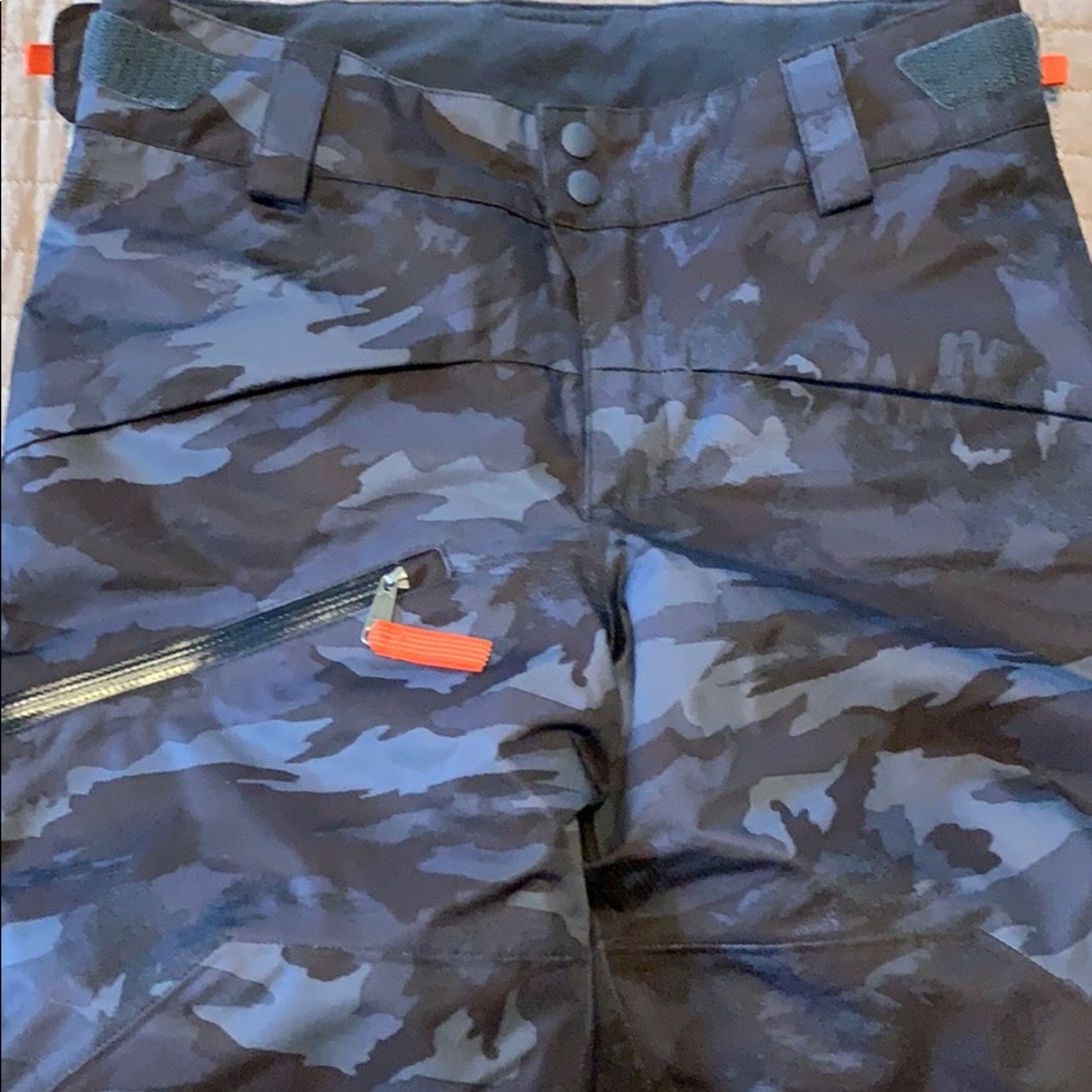 Boys Patagonia ski pants